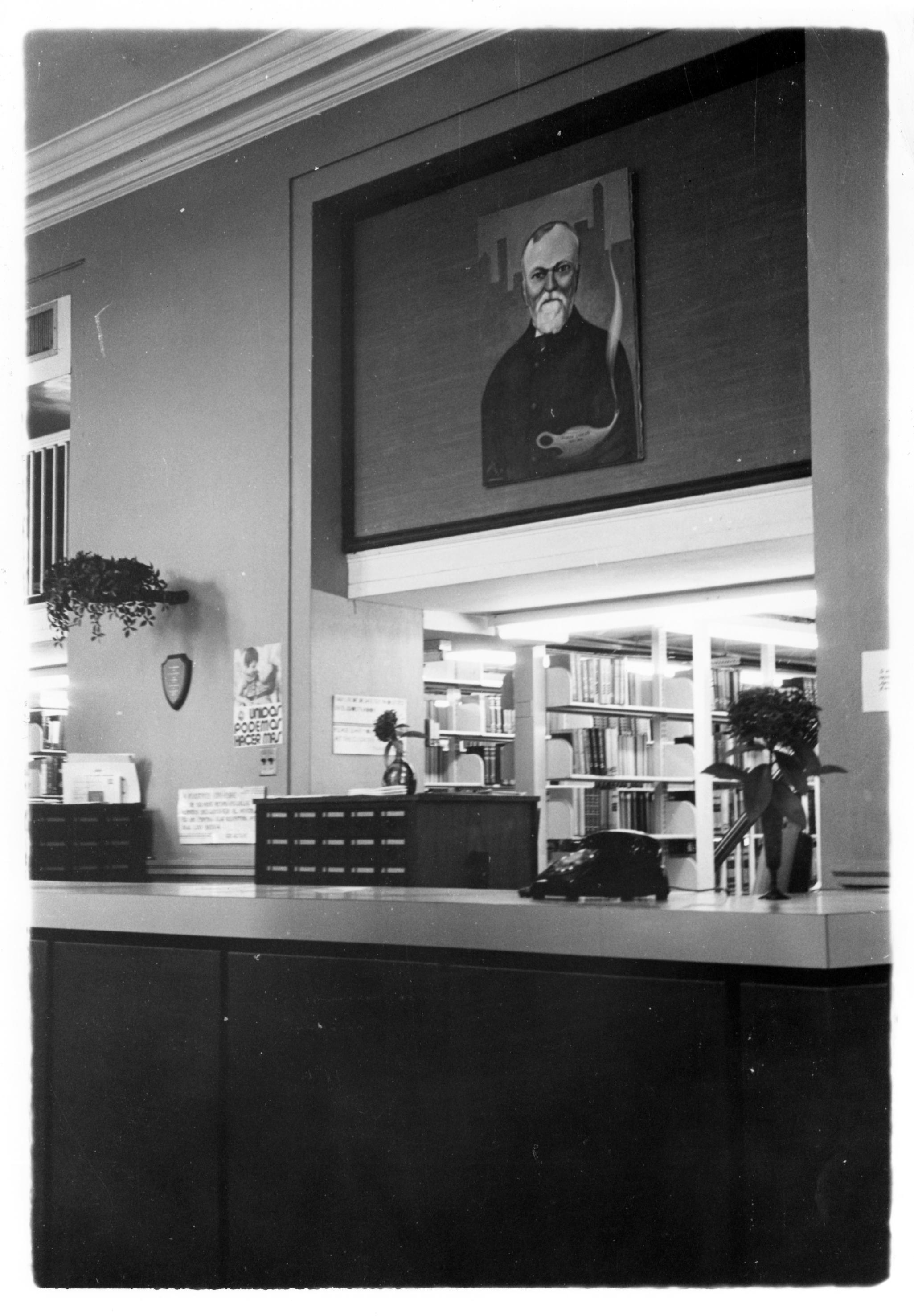 Biblioteca Carnegie - 83004196